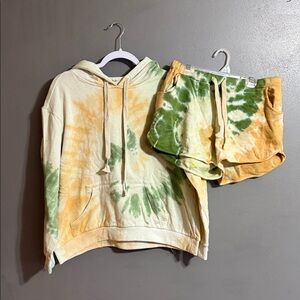 POL Tie-Dye Green and Yellow Women Shorts